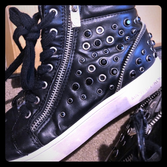 Michael Kors size 2 high tops - Picture 1 of 8